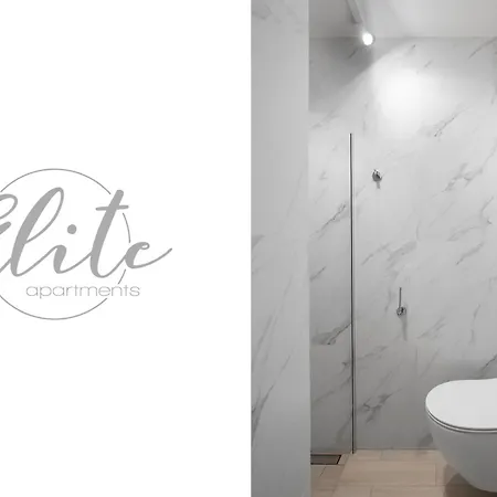 Elite Old Town Center Premium Apartment